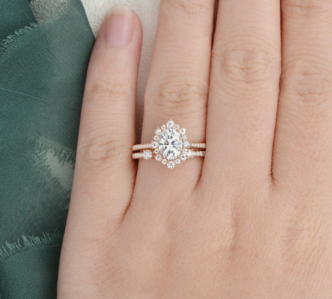 2.0 CT Oval Cut Halo Moissanite Bridal Ring Set 2