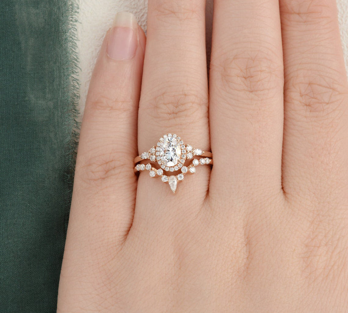 2.0 CT Oval Cut Cluster Halo Moissanite Bridal Ring Set 2