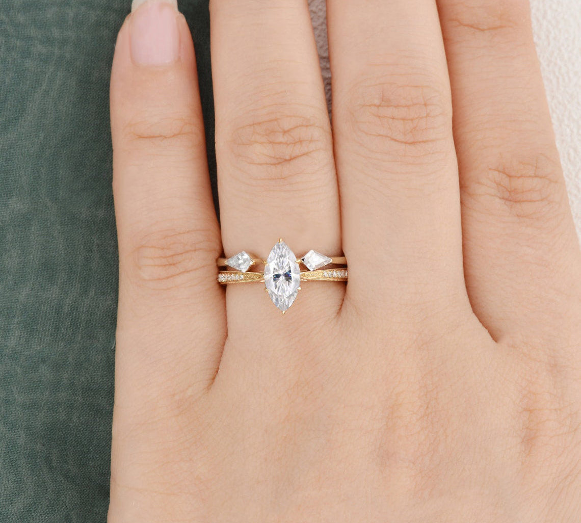 1.0 CT Marquise Cut Pave Moissanite Bridal Ring Set 2