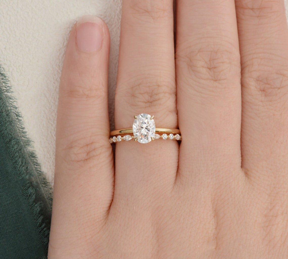 1.50 CT Oval Cut Solitaire Moissanite Bridal Ring Set 2