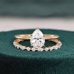 1.0 CT Pear Cut Solitaire Moissanite Bridal Ring Set 3