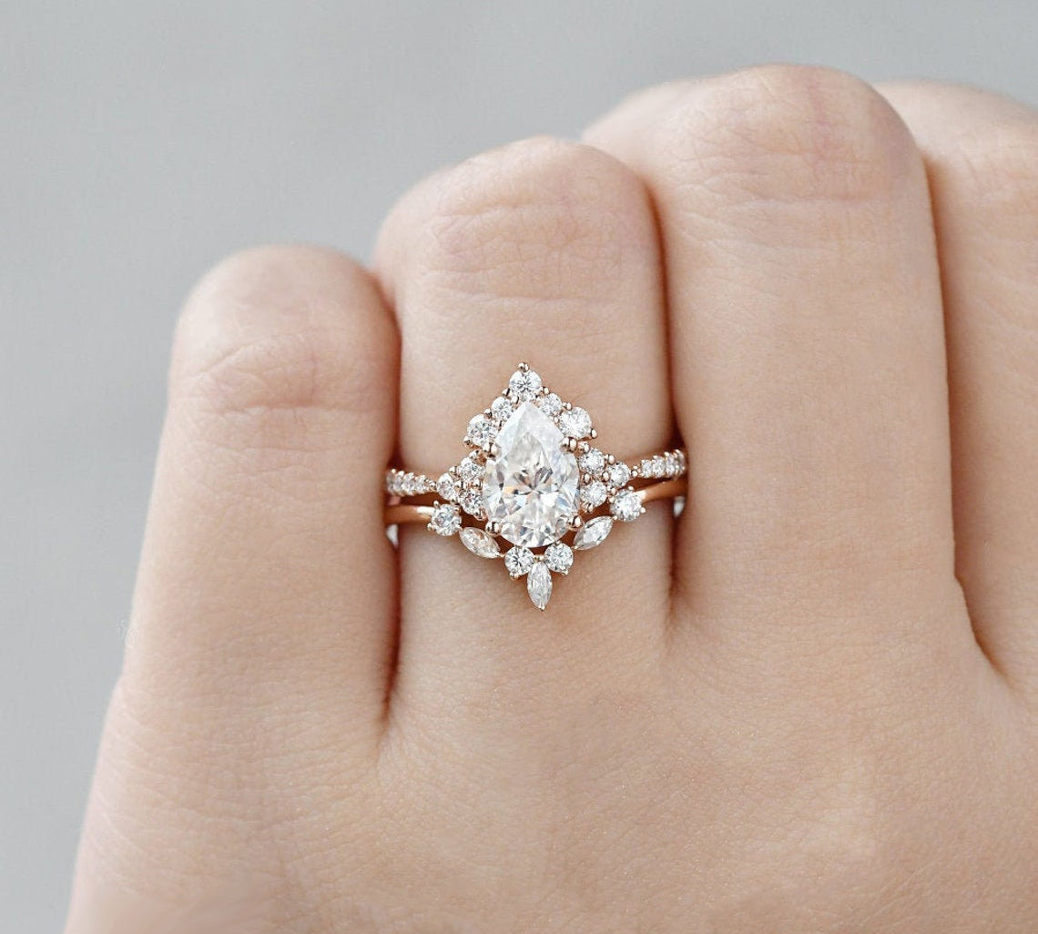 1.50 CT Pear Cut Cluster Art Deco Moissanite Bridal Ring Set 2
