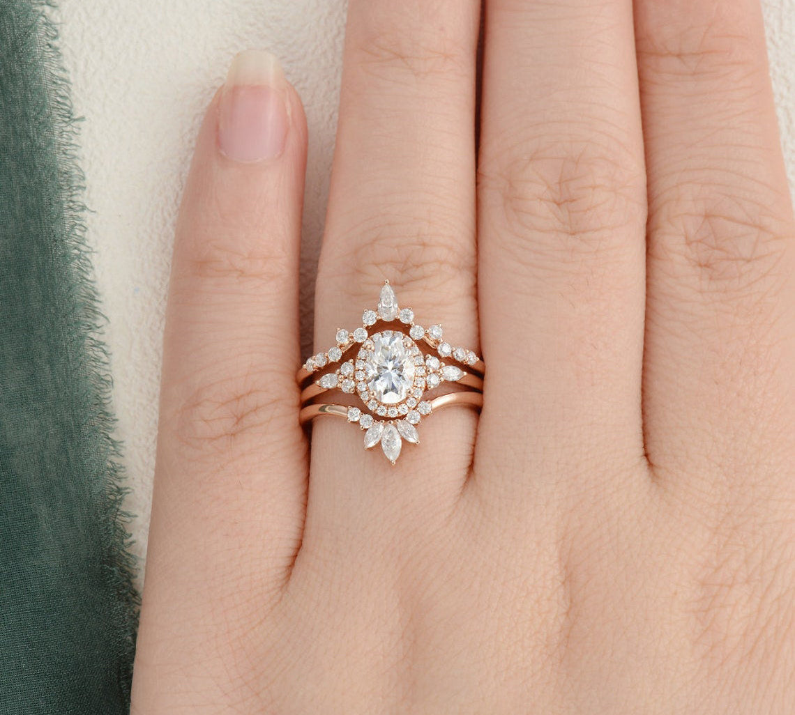 1.0 CT Oval Cut Cluster Halo Moissanite Bridal Ring Set 2