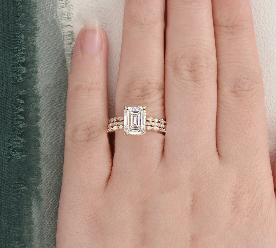 2.50 CT Emerald Cut Solitaire Style Moissanite Bridal Ring Set 2