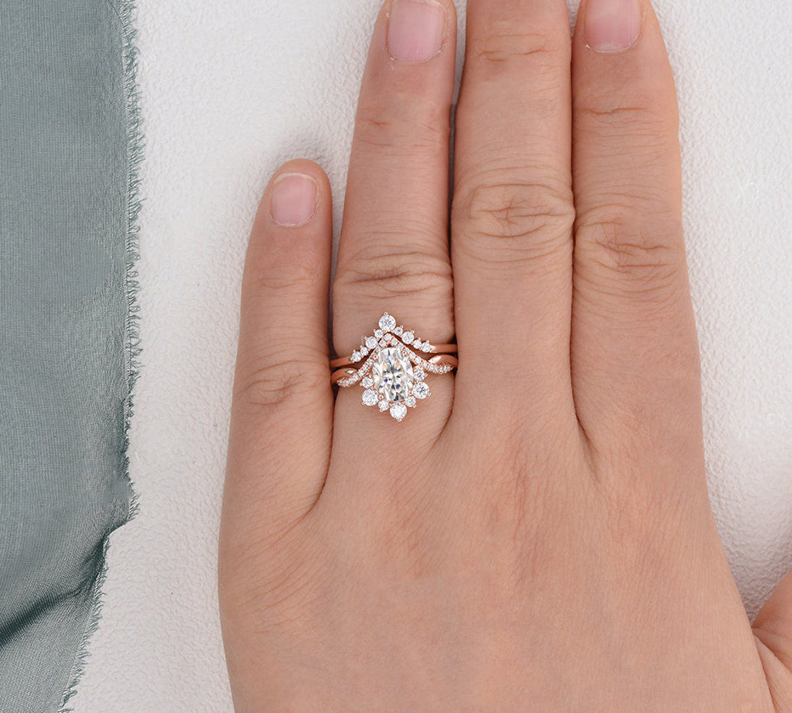 1.50 CT Oval Cut Cluster Moissanite Bridal Ring Set 2