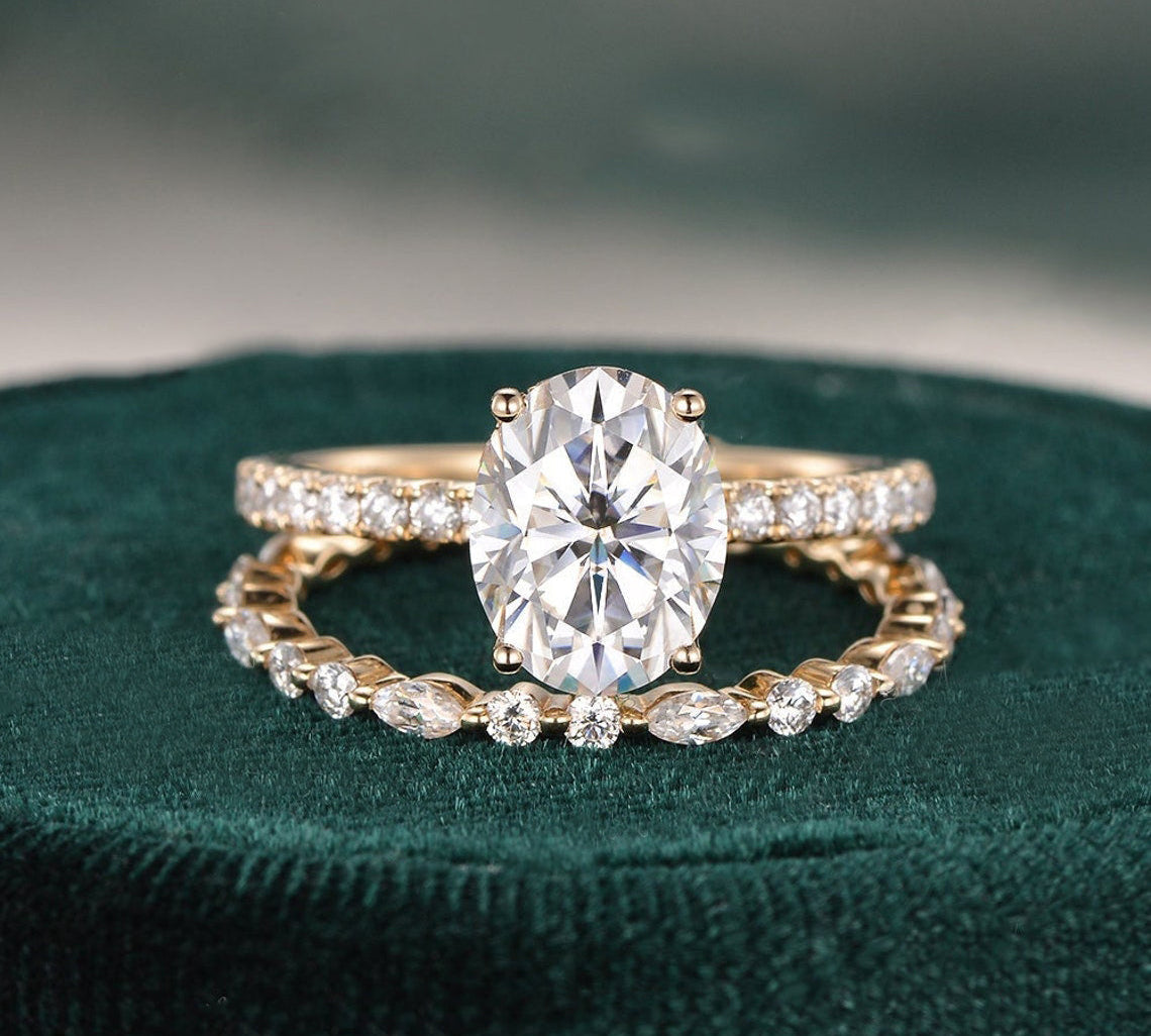 2.0 CT Oval Cut Solitaire Moissanite Bridal Ring Set 1
