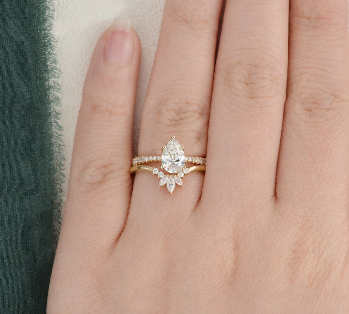 1.0 CT Pear Cut Solitaire Pave Setting Moissanite Bridal Ring Set 2