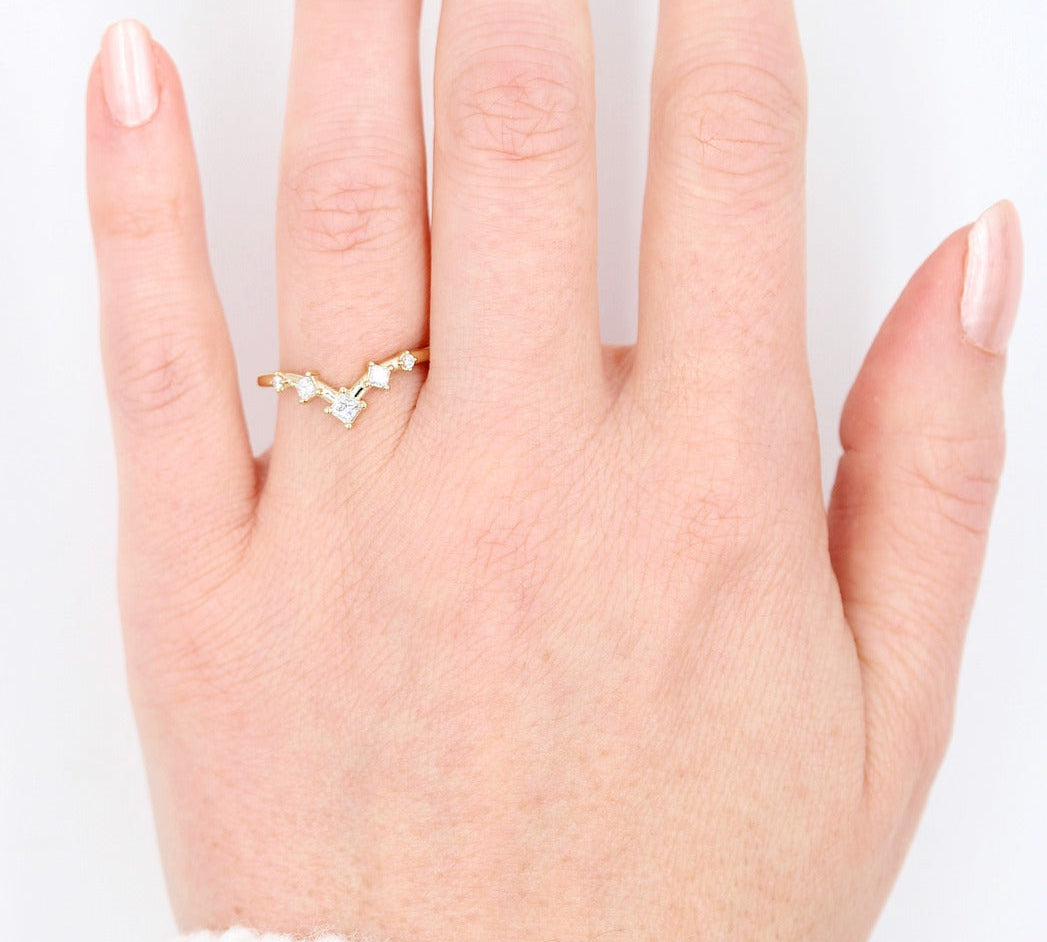 0.22 TCW Princess & Round Cut Curved Moissanite Wedding Band 3