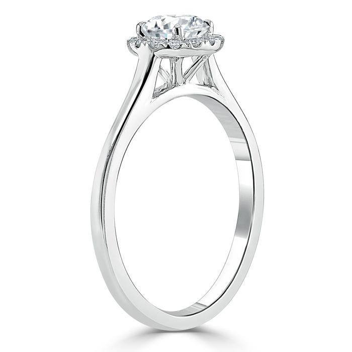 0.75 CT Round Cut Halo Moissanite Engagement Ring 4