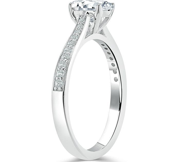 0.94 CT Oval Cut Solitaire Moissanite Engagement Ring With Pave Setting 3