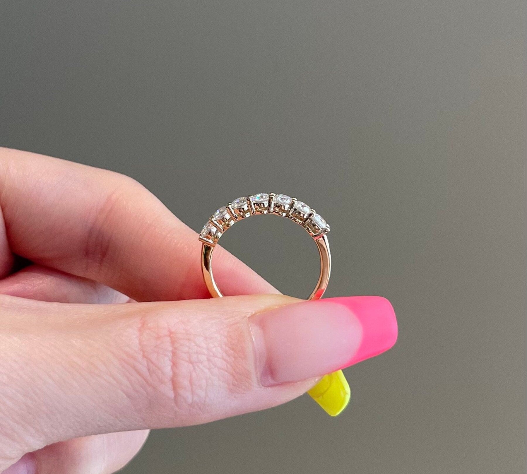 0.70 TCW Round Shaped Moissanite Seven Stones Wedding Band 3