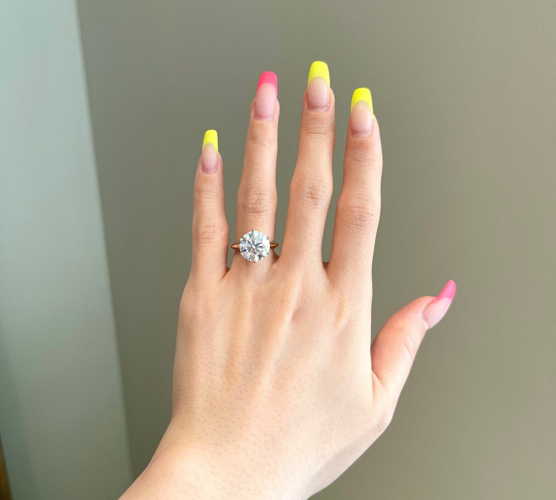 5.0 CT Round Shaped Moissanite Solitaire Engagement Ring 2