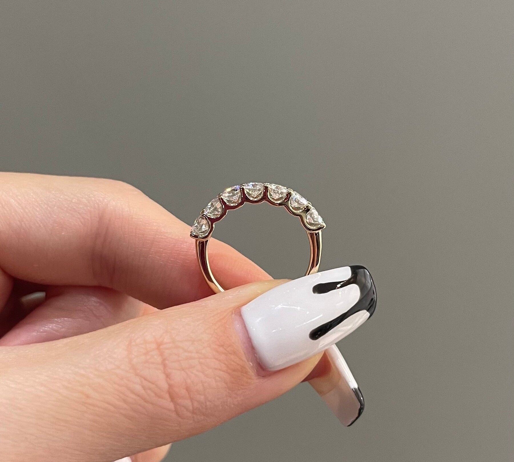 1.40 TCW Round Shaped Moissanite Five Stones Wedding Band 6