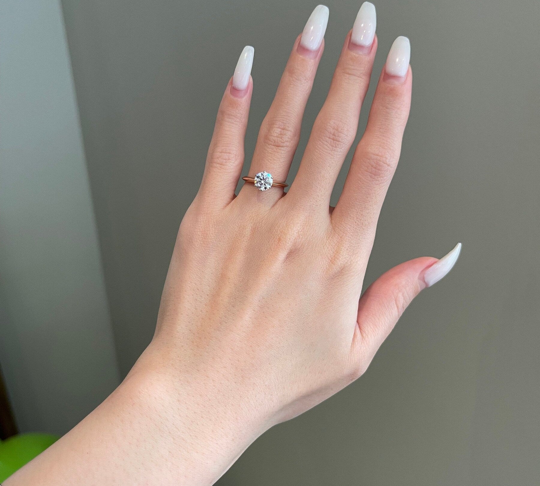 1.0 CT Round Shaped Moissanite Solitaire Engagement Ring 2