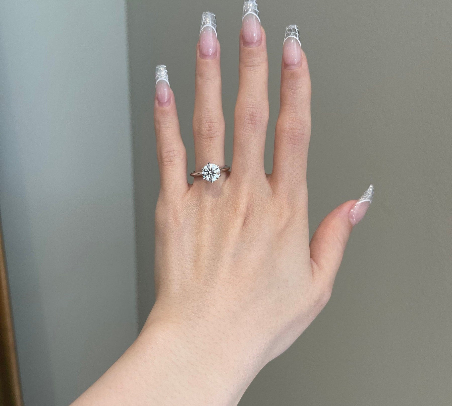 2.0 CT Round Shaped Moissanite Solitaire Engagement Ring 3