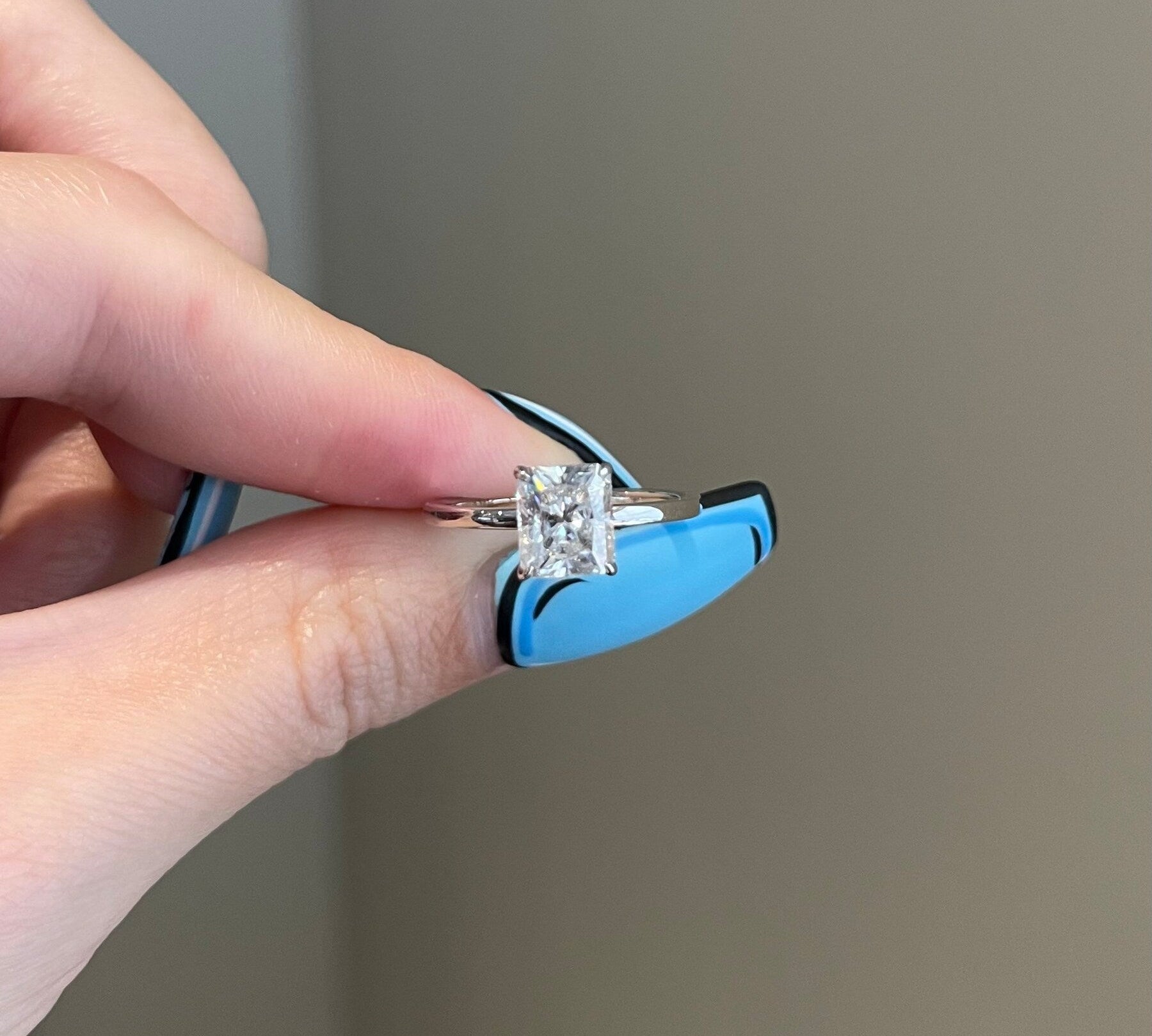 1.50 CT Radiant Shaped Moissanite Solitaire Engagement Ring 4