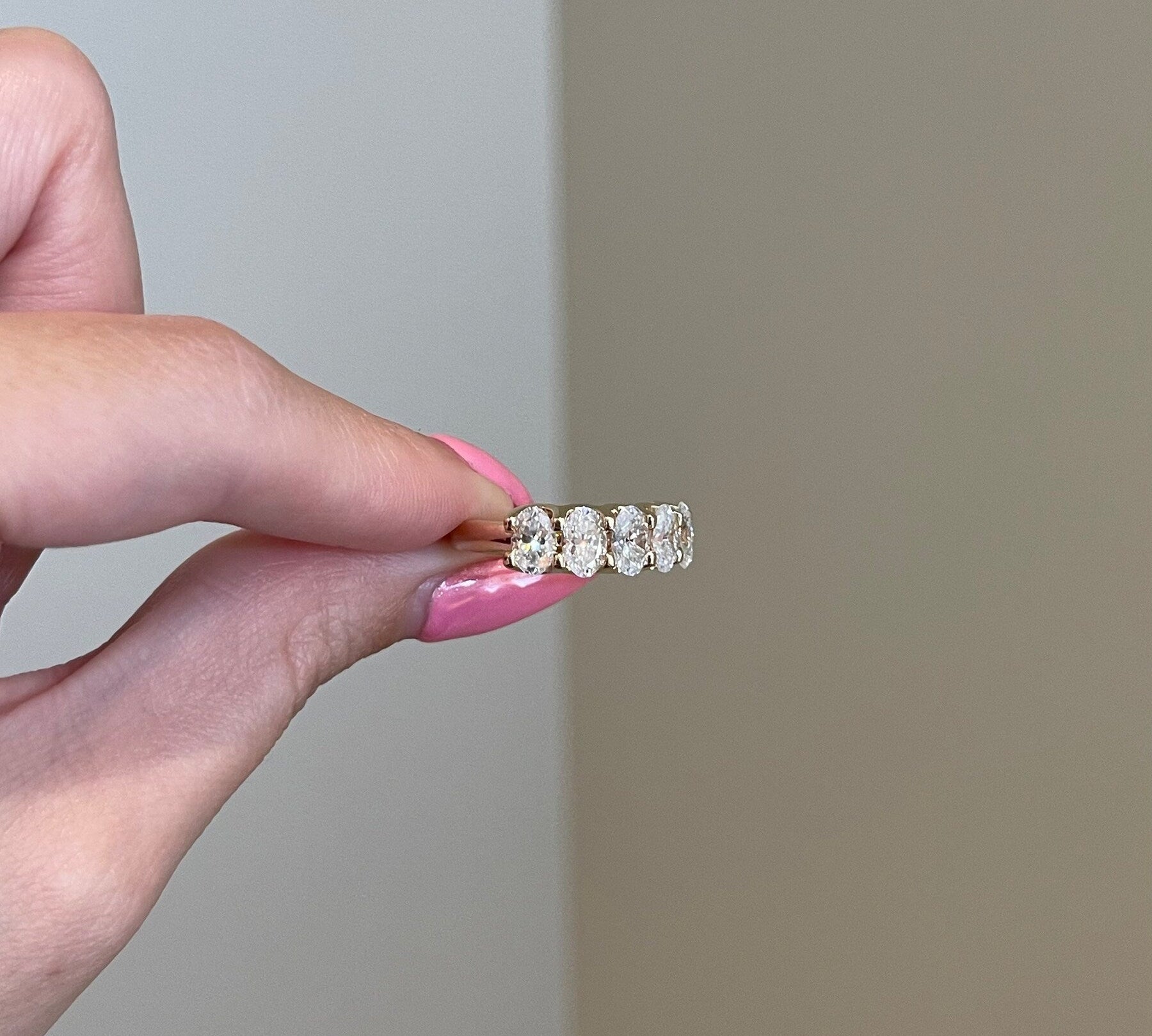 2.50 TCW Oval Shaped Moissanite Five Stones Wedding Band 4