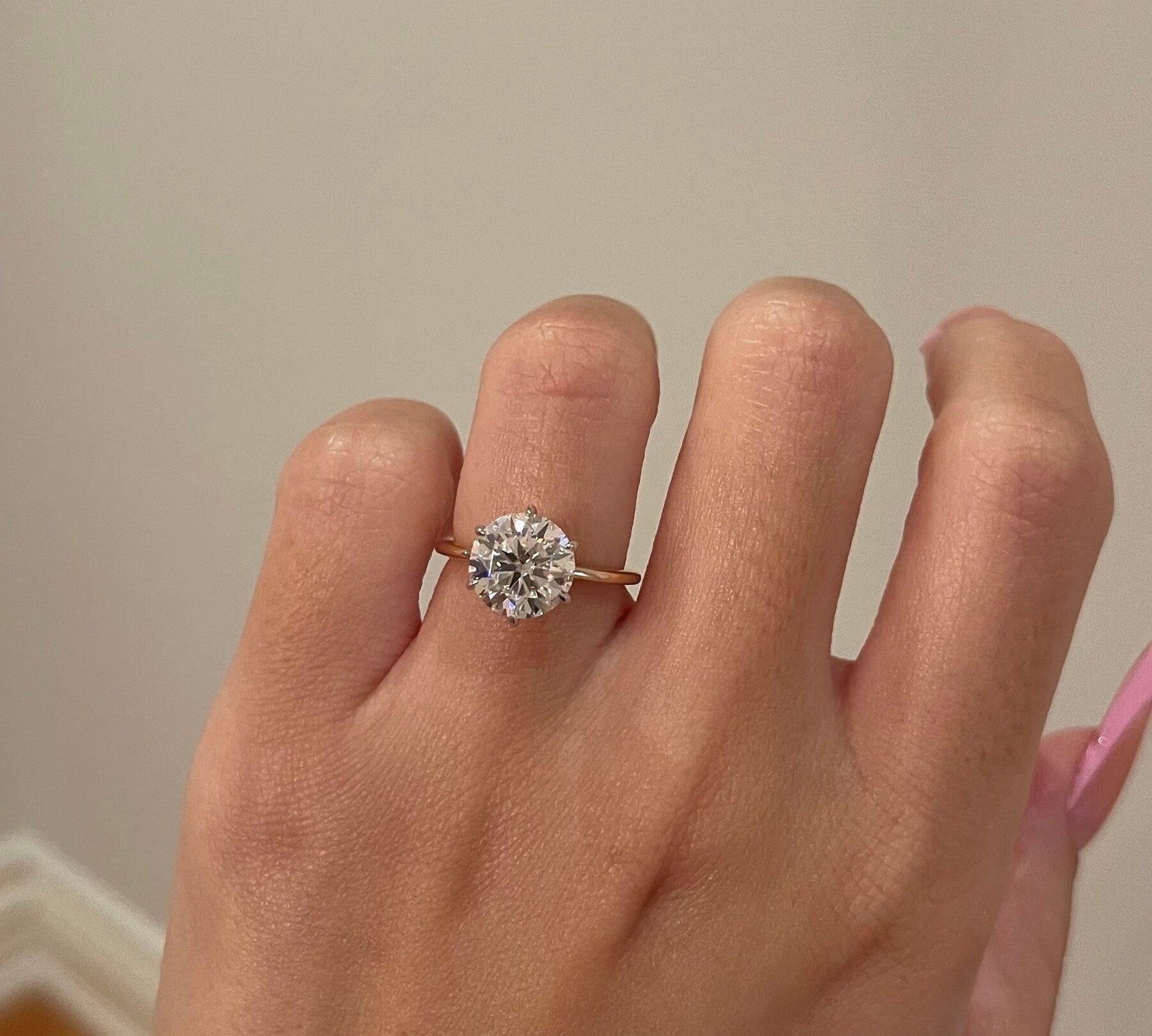 2.50 CT Round Shaped Moissanite Solitaire Engagement Ring 2