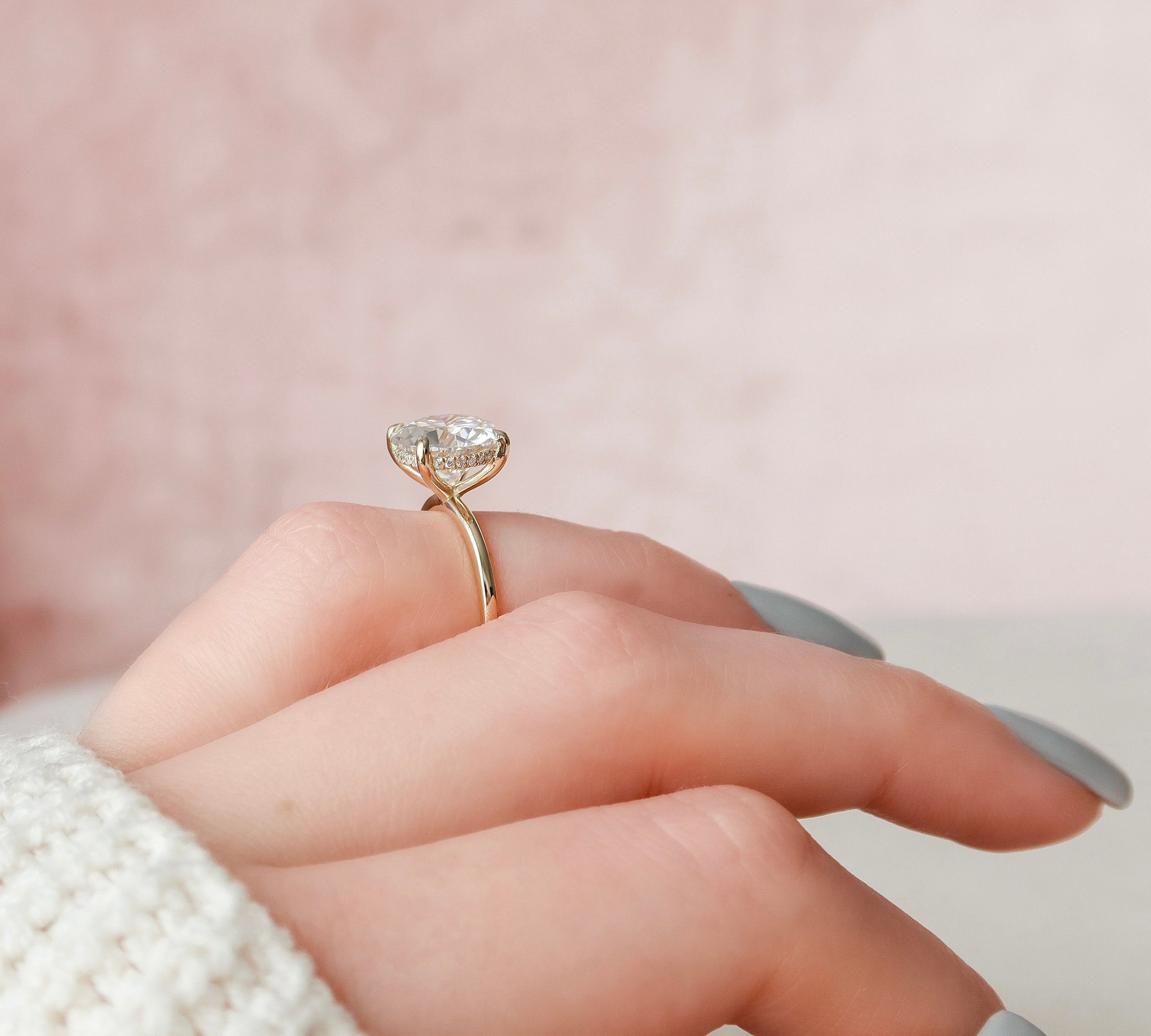 5.0 CT Round Cut Solitaire Style Moissanite Engagement Ring 3