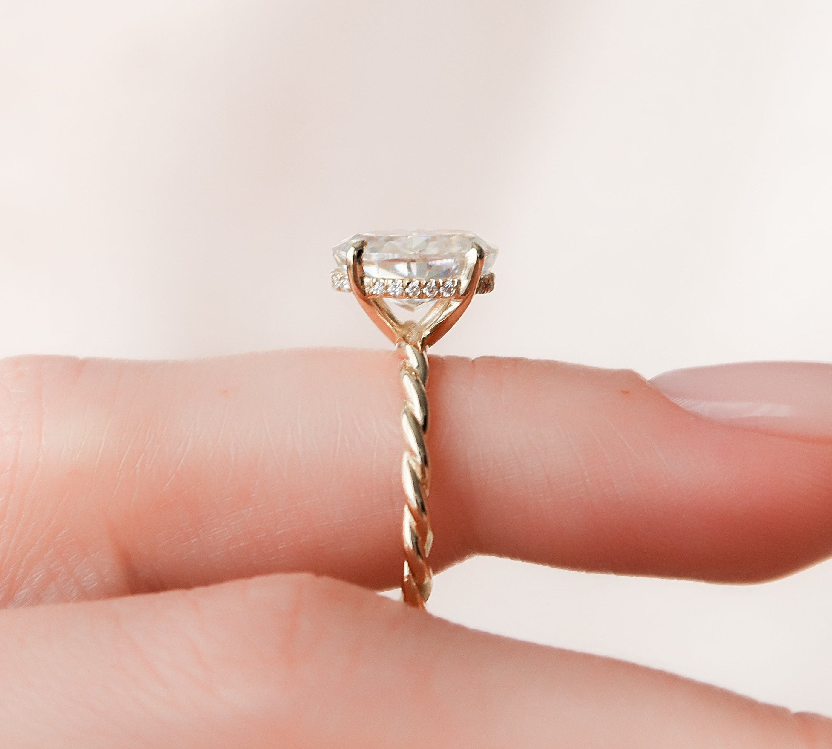 2.0 CT Oval Twisted Band & Hidden Halo Moissanite Engagement Ring 2