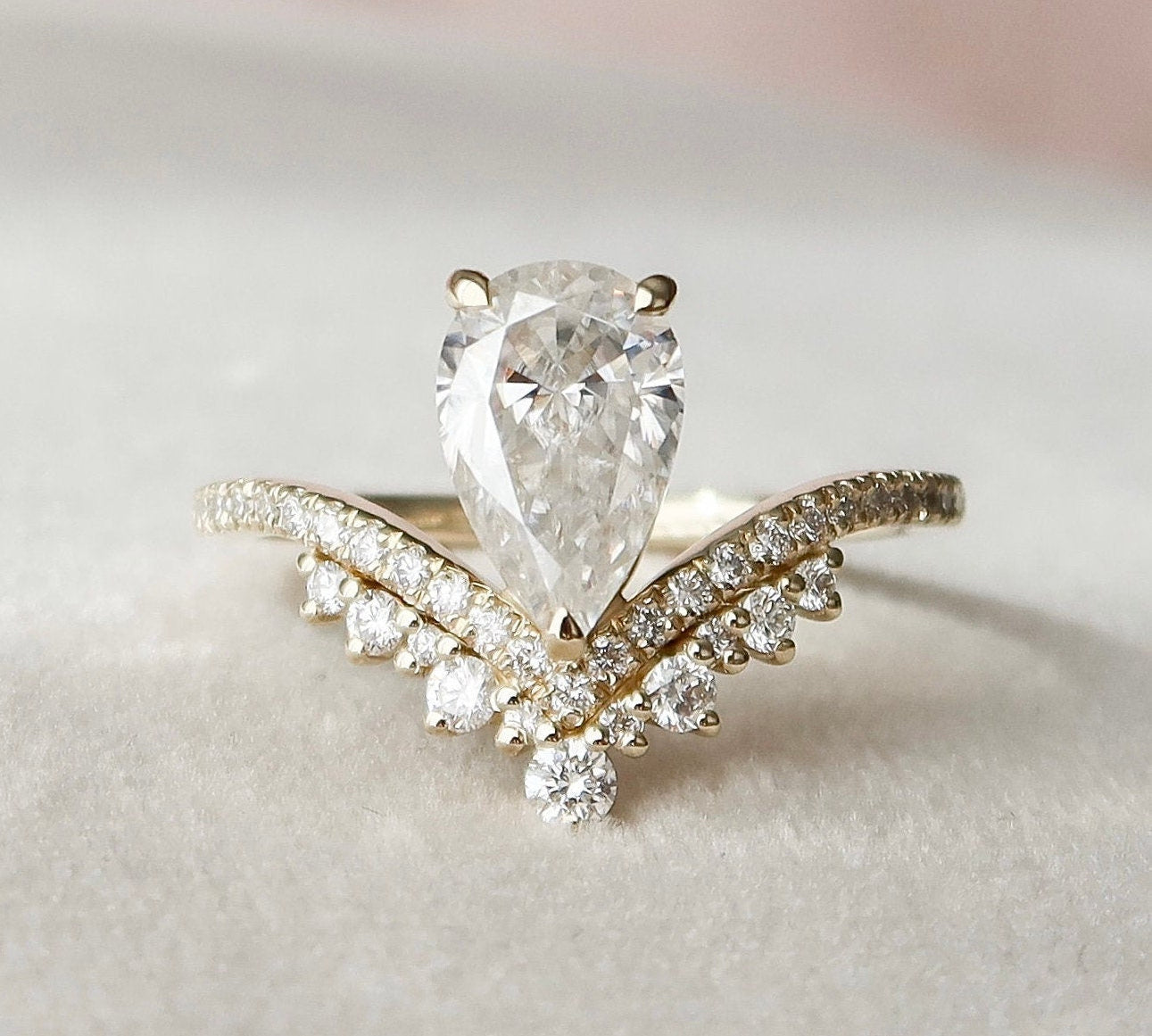 1.5 CT Pear Art Deco Moissanite Engagement Ring 3