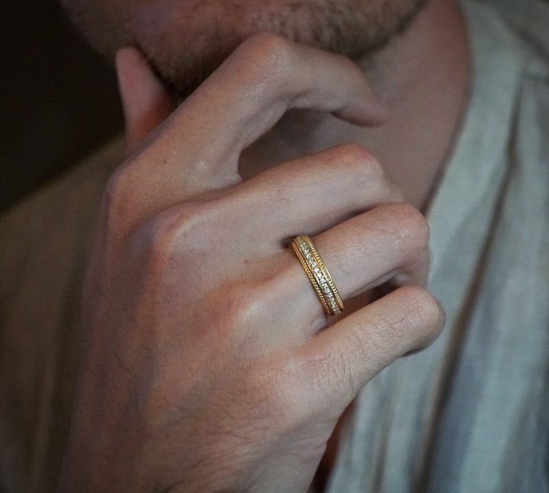 Round Stones Milgrain Men's Wedding Band 3