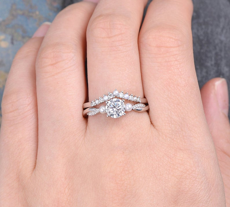 0.50 CT Round Twisted Pave Moissanite Bridal Ring Set 2