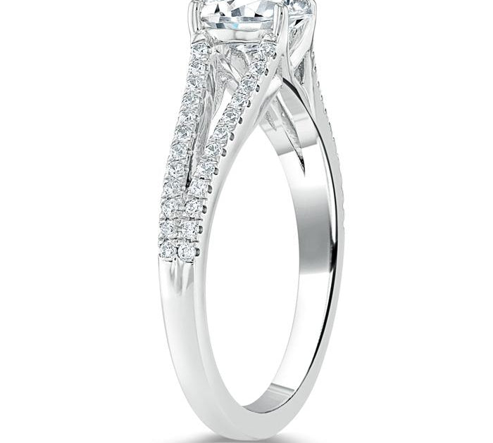 0.75 CT  Oval Cut Solitaire Split Shank Style Moissanite Engagement Ring 3