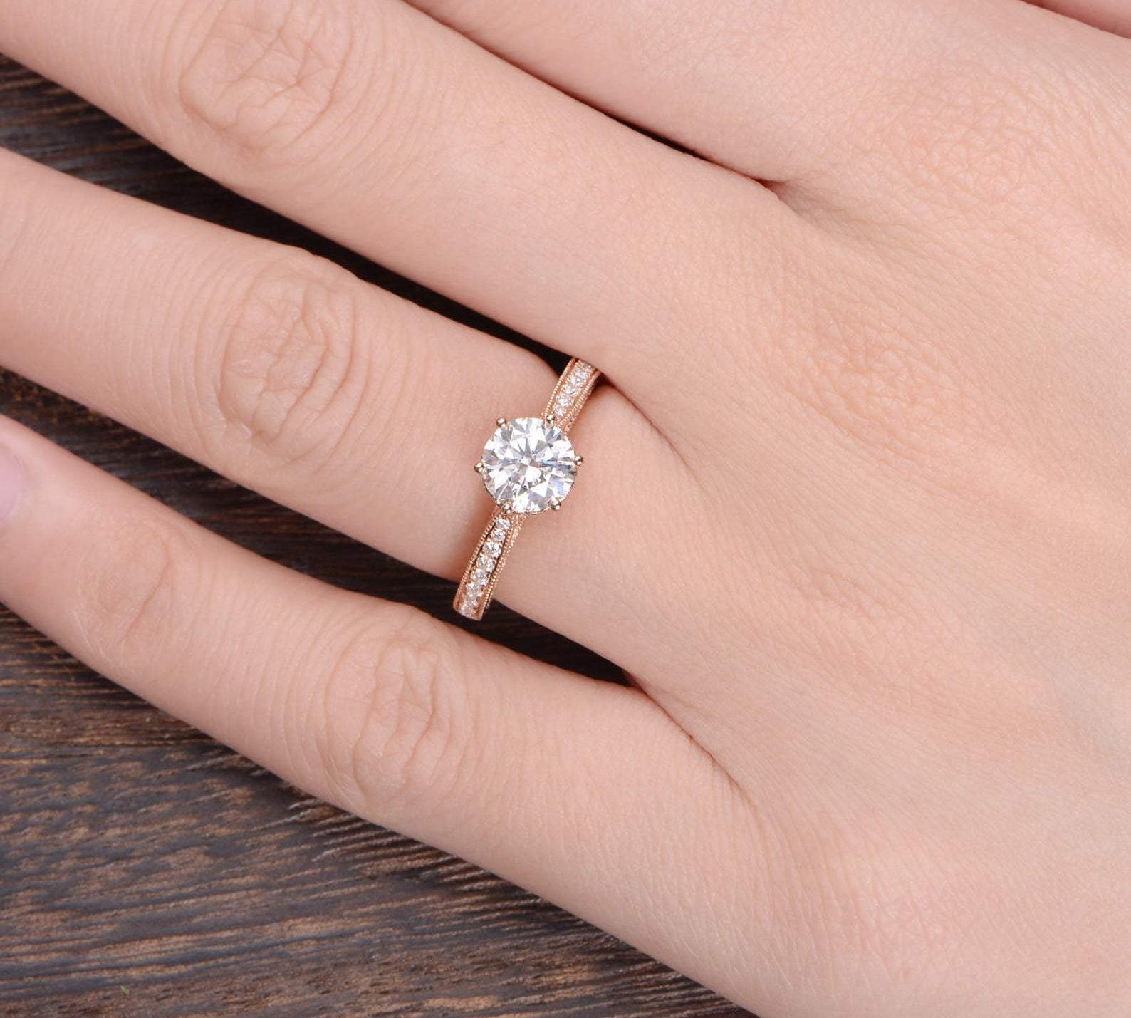 1.35 CT Round Cut Solitaire Moissanite Engagement Ring 3