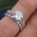 1.0 CT Round Cut Solitaire Moissanite Bridal Ring Set 5