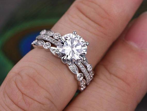 1.0 CT Round Cut Solitaire Moissanite Bridal Ring Set 5